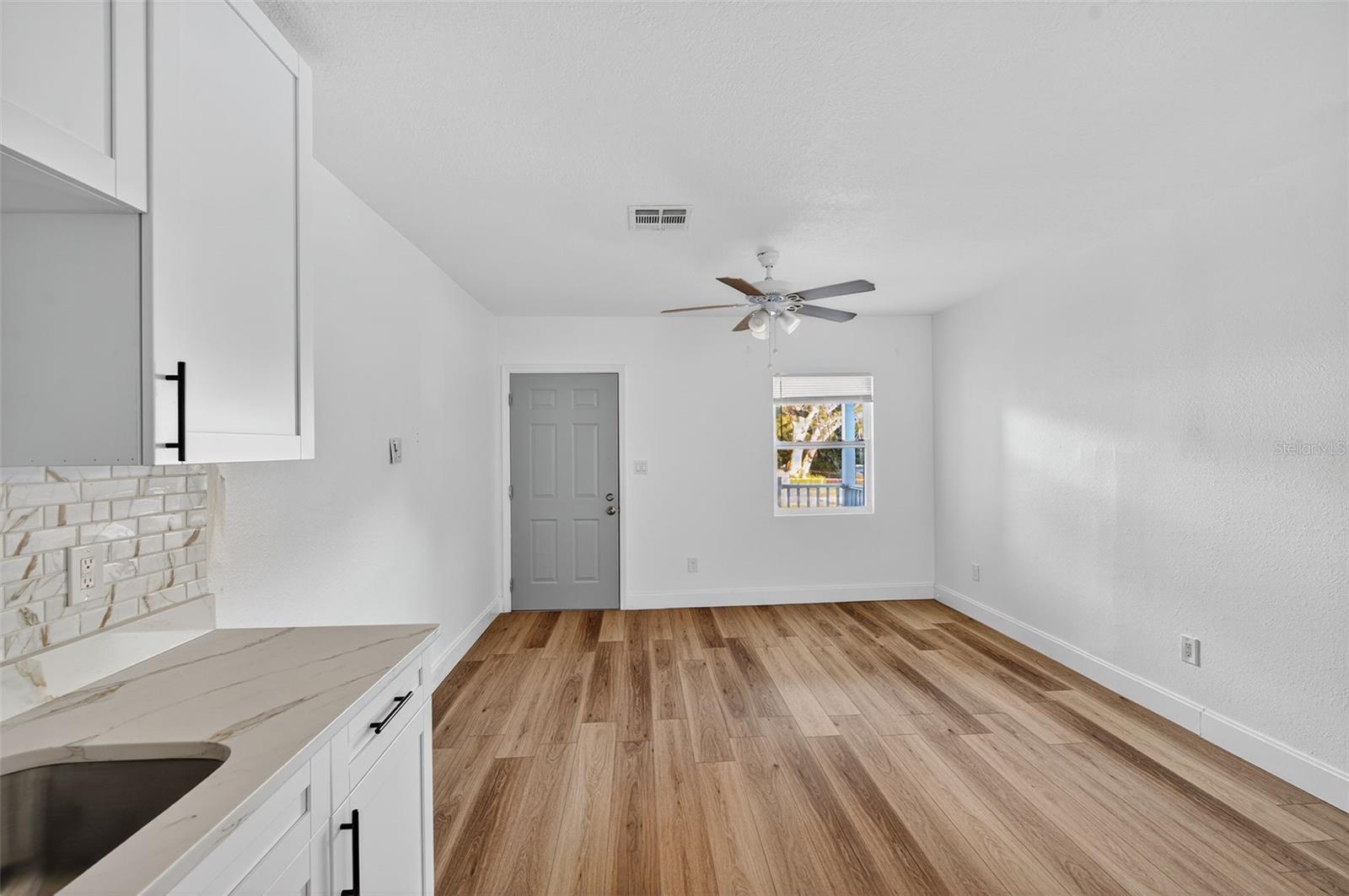 Image 14 of 77 For 1933 10th Street S