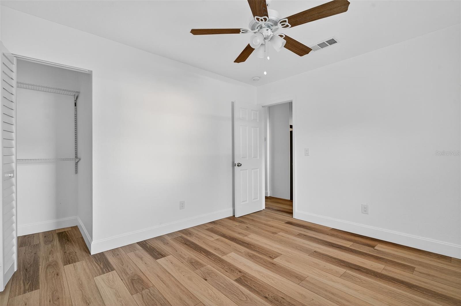 Image 18 of 77 For 1933 10th Street S