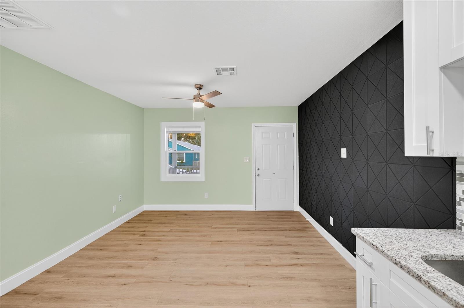 Image 37 of 77 For 1933 10th Street S