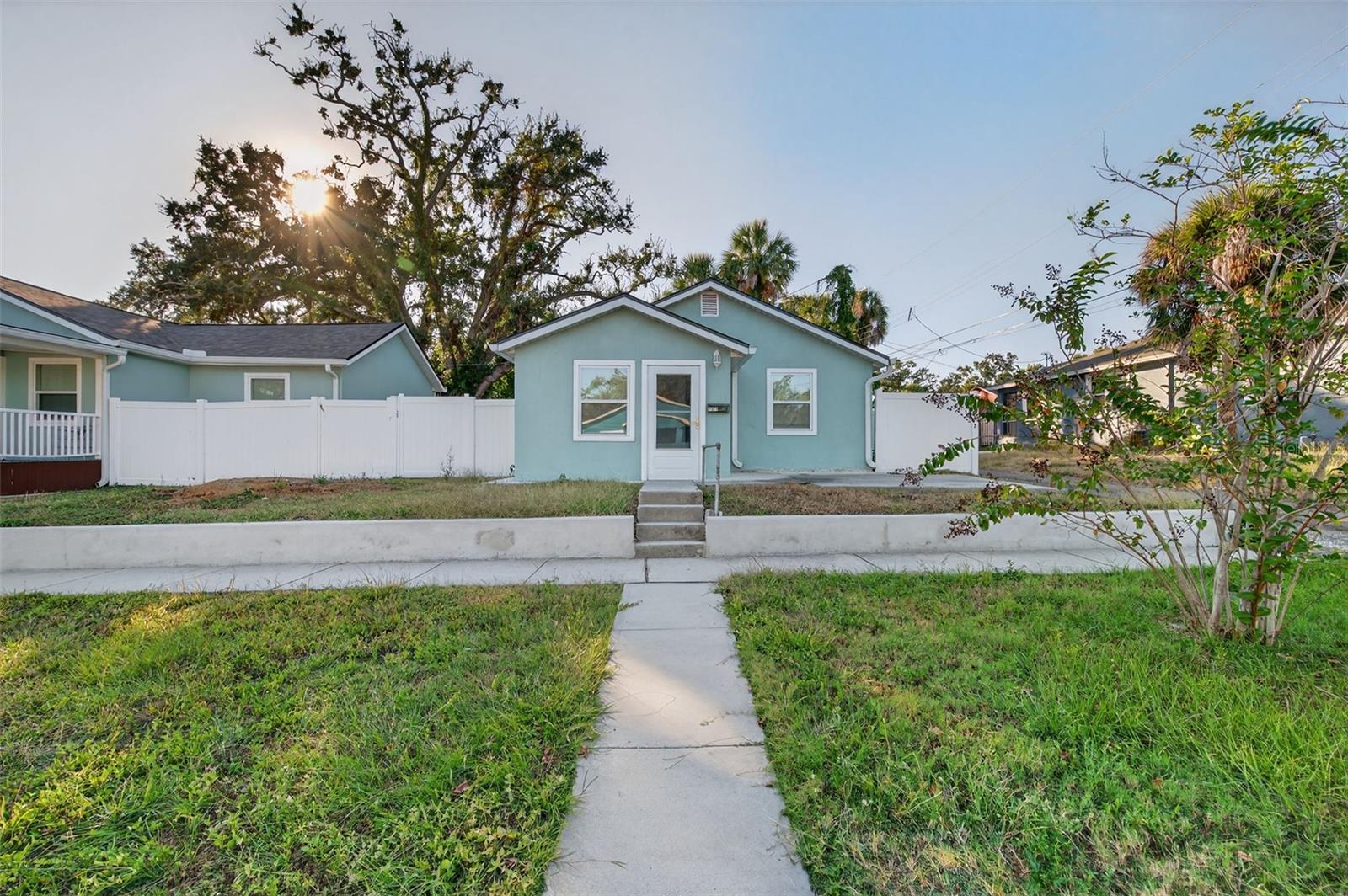 Image 53 of 77 For 1933 10th Street S