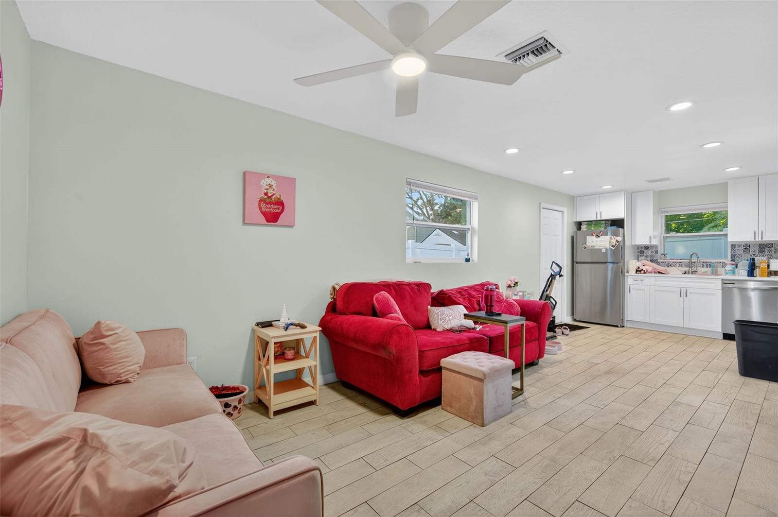 Image 63 of 77 For 1933 10th Street S