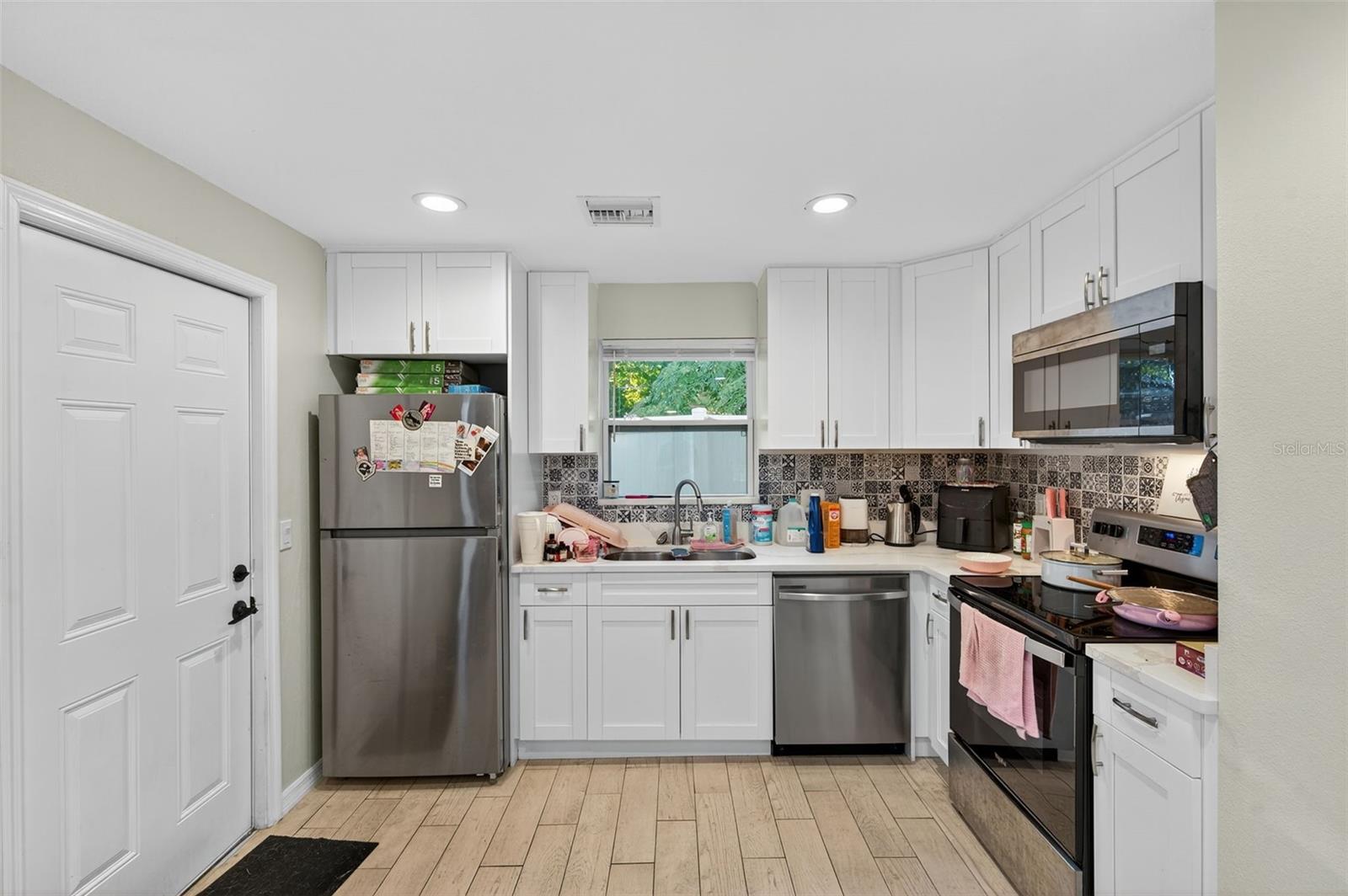 Image 64 of 77 For 1933 10th Street S