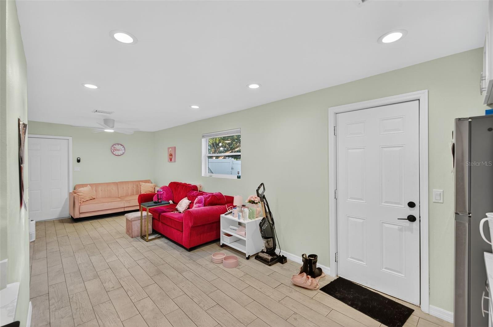 Image 65 of 77 For 1933 10th Street S