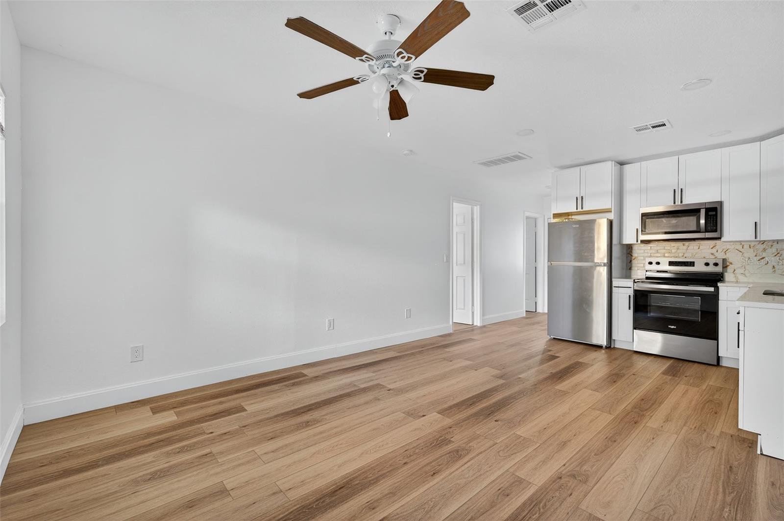 Image 9 of 77 For 1933 10th Street S