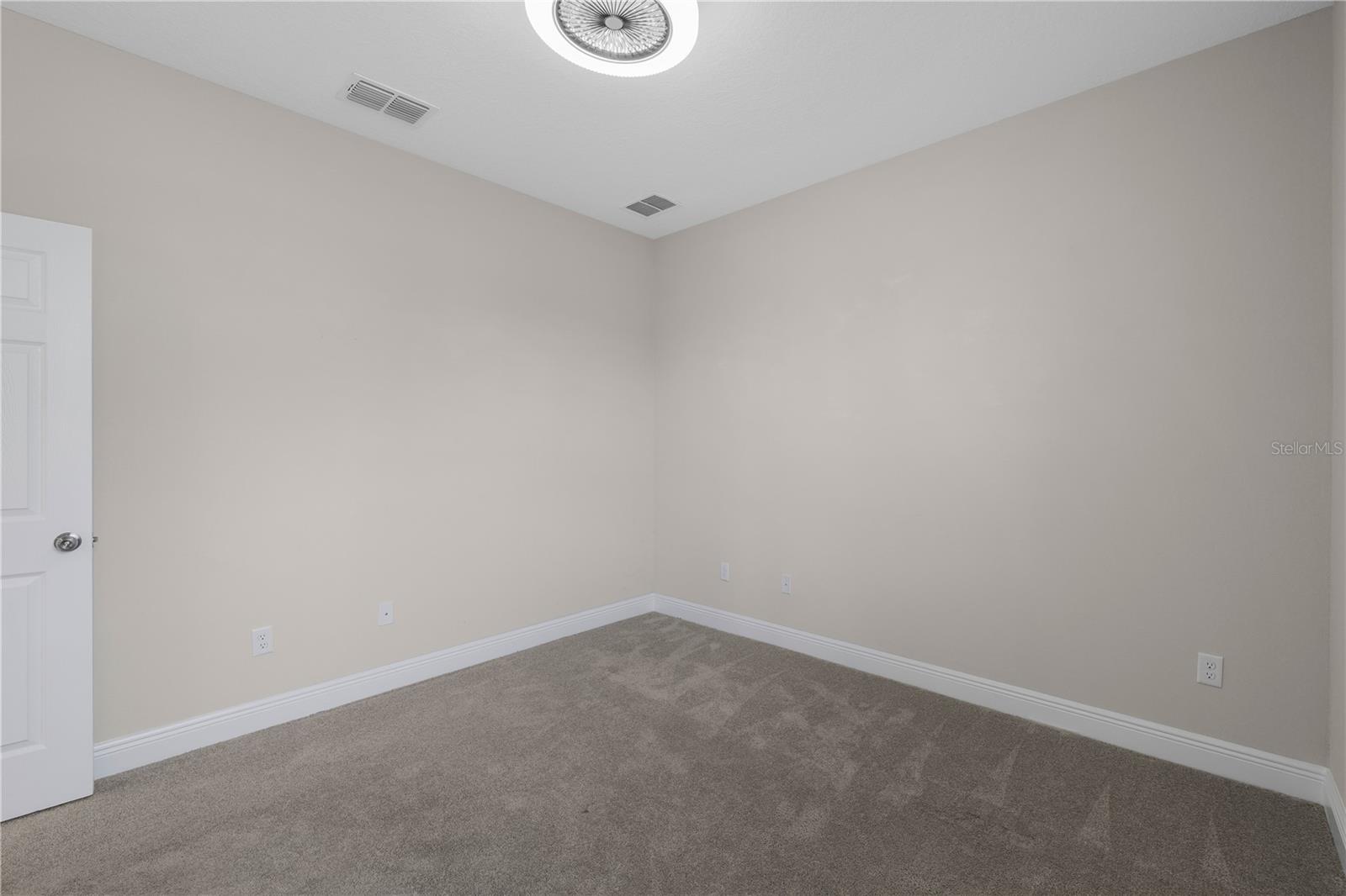 Image 34 of 41 For 3091 King Fern Drive