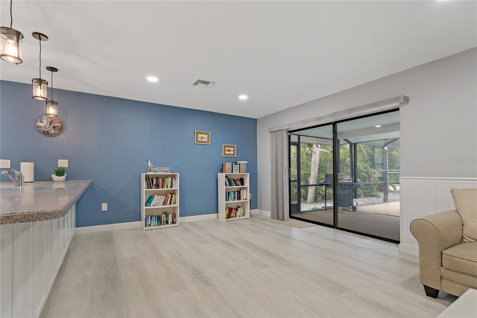 Image 10 of 55 For 710 Treasure Boat Way