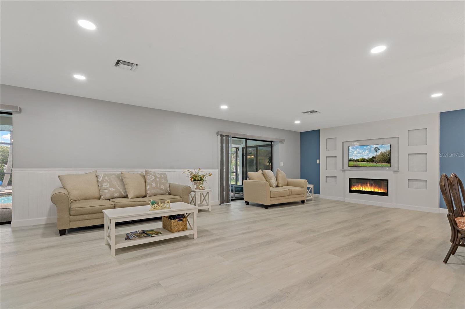 Image 12 of 55 For 710 Treasure Boat Way