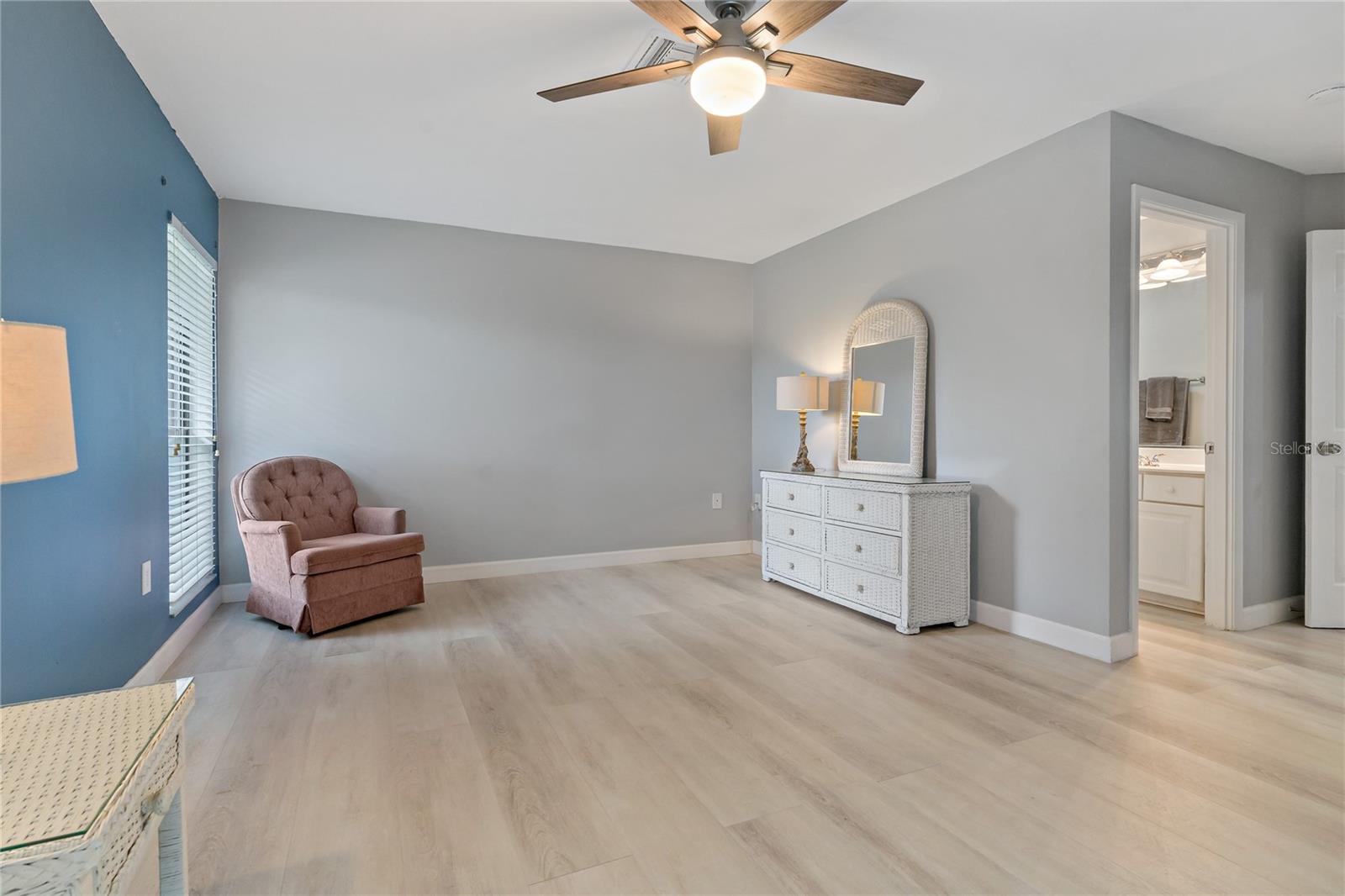 Image 20 of 55 For 710 Treasure Boat Way