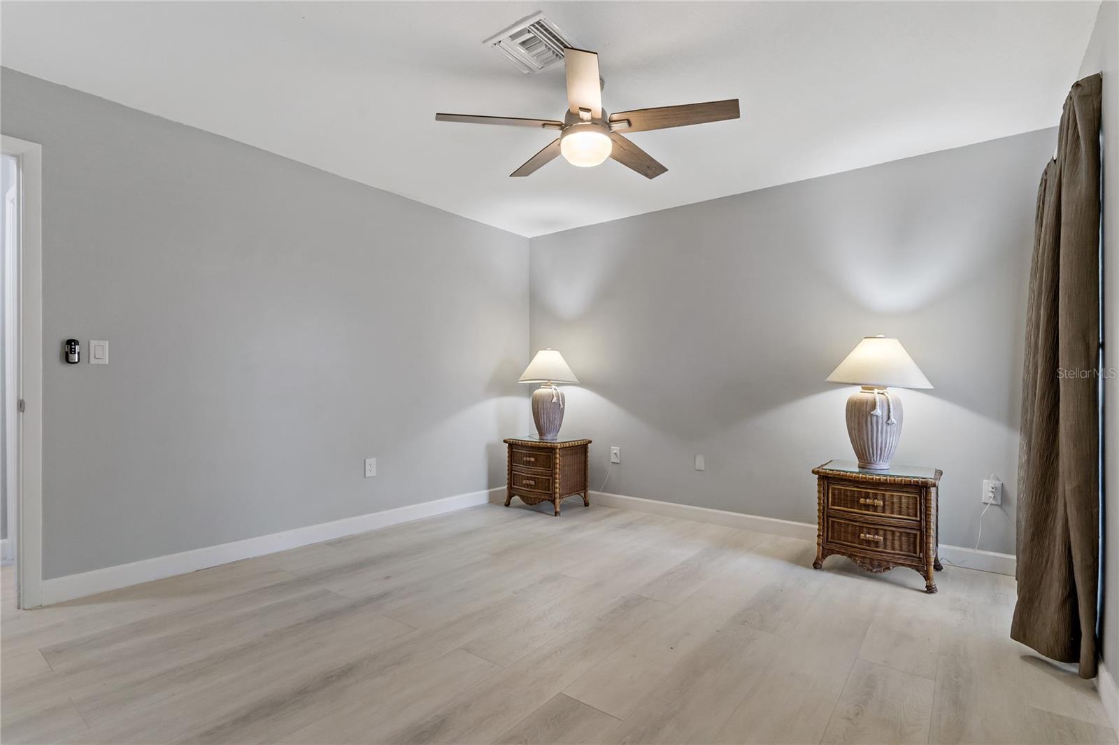 Image 25 of 55 For 710 Treasure Boat Way