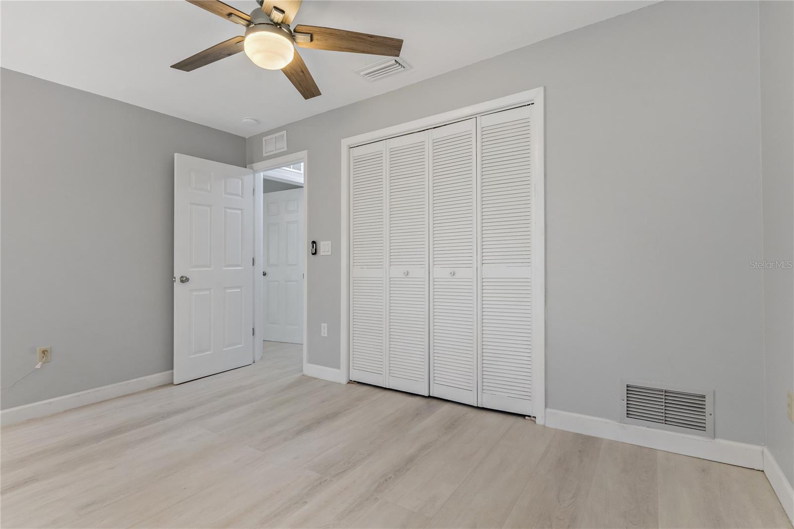 Image 27 of 55 For 710 Treasure Boat Way