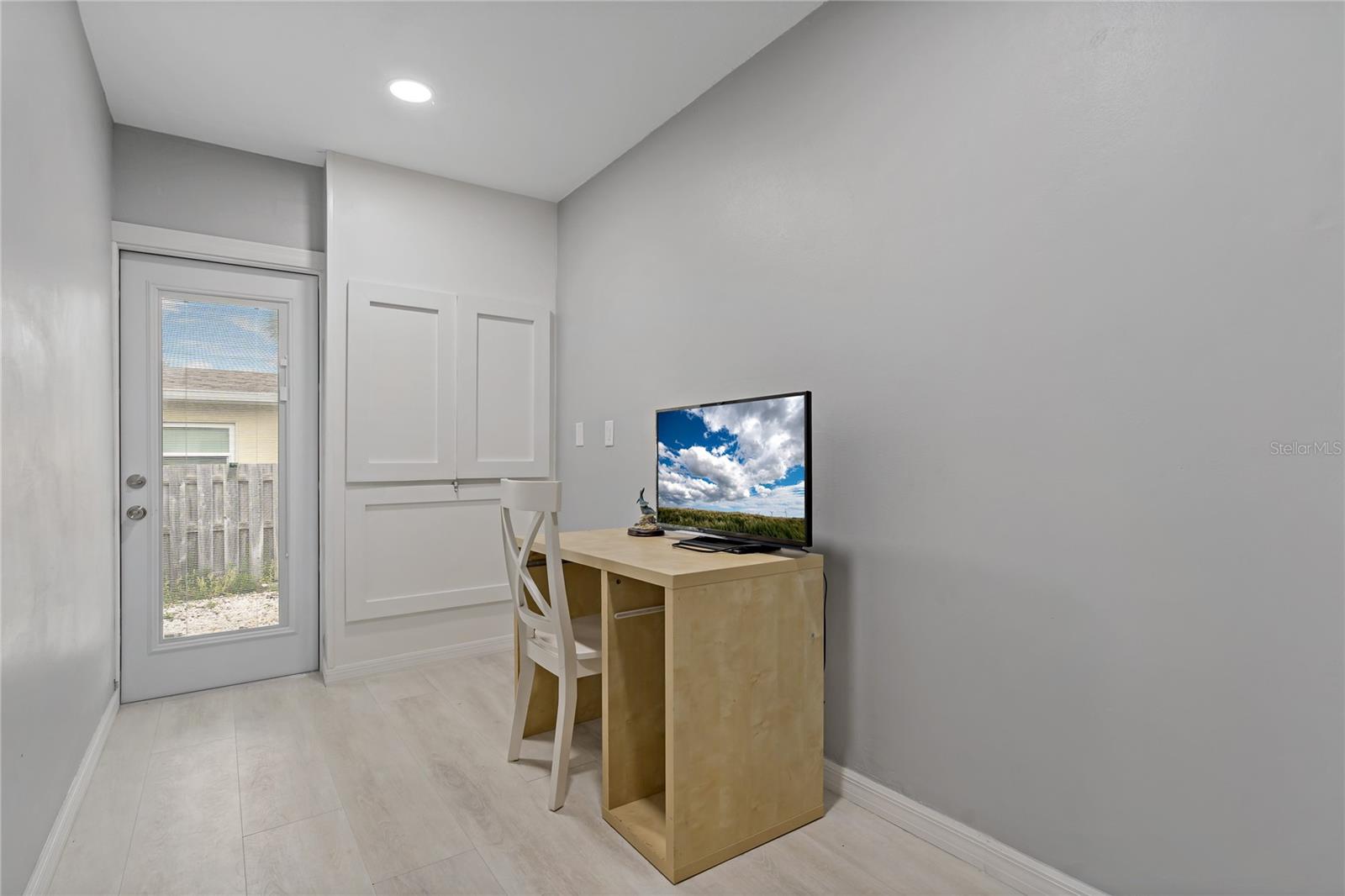 Image 31 of 55 For 710 Treasure Boat Way