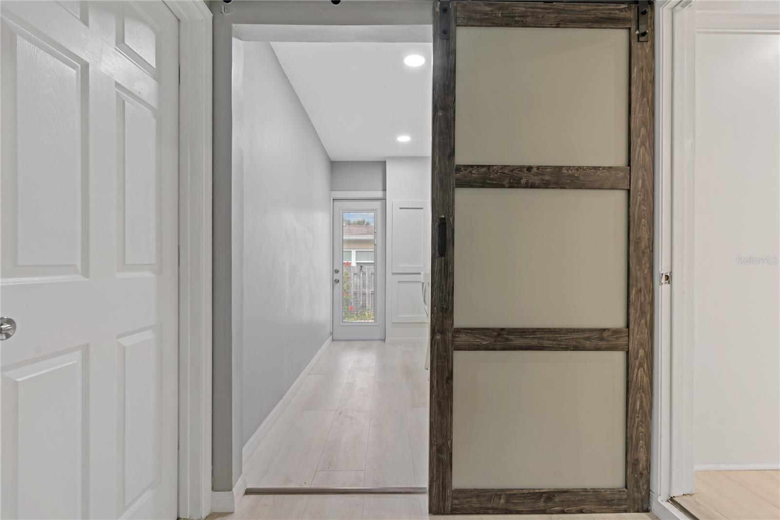 Image 33 of 55 For 710 Treasure Boat Way