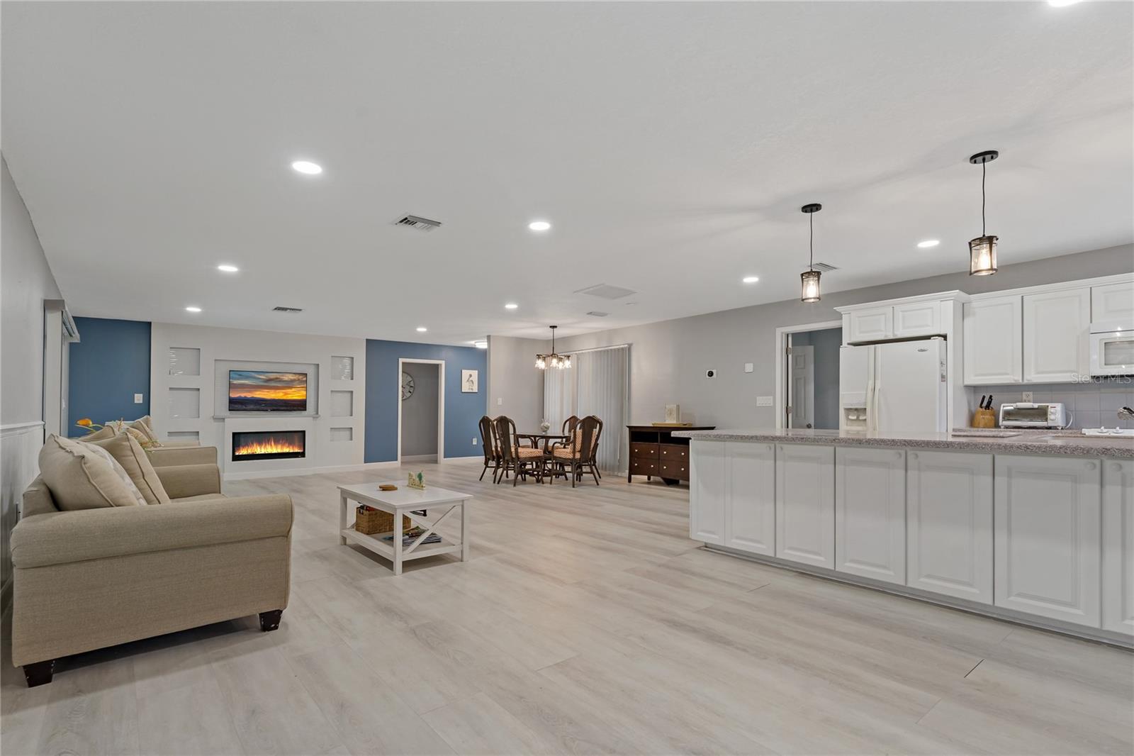 Image 9 of 55 For 710 Treasure Boat Way