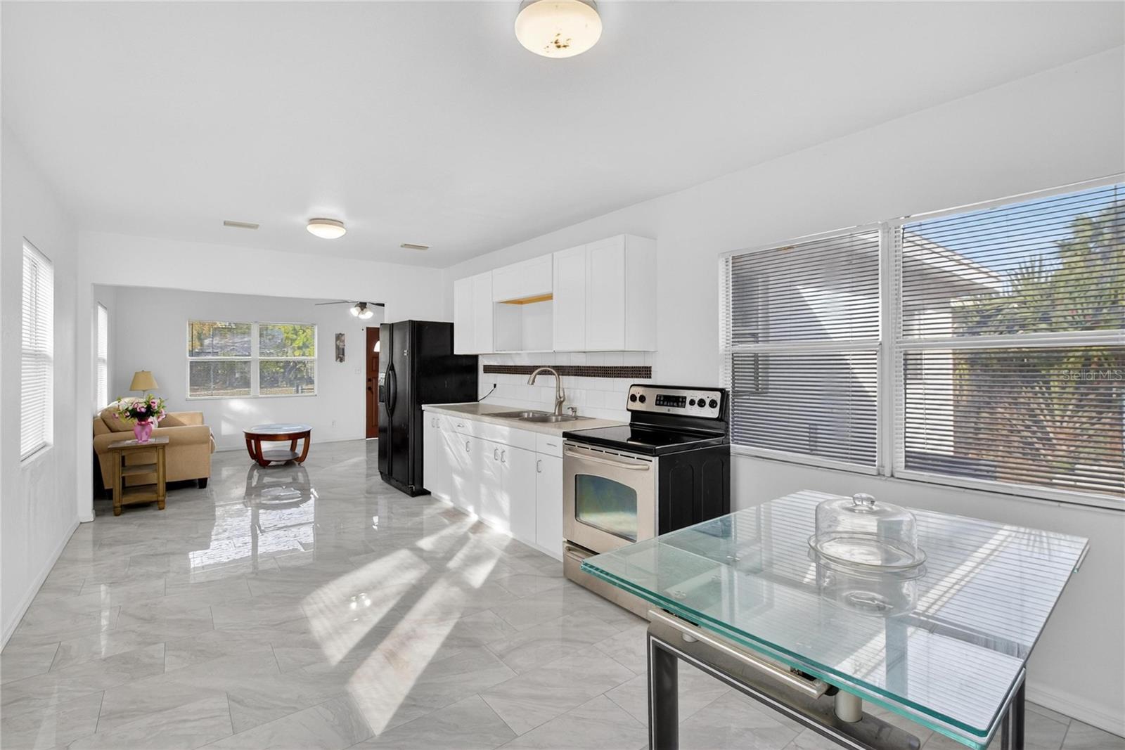 Image 21 of 43 For 2350 38th Avenue N