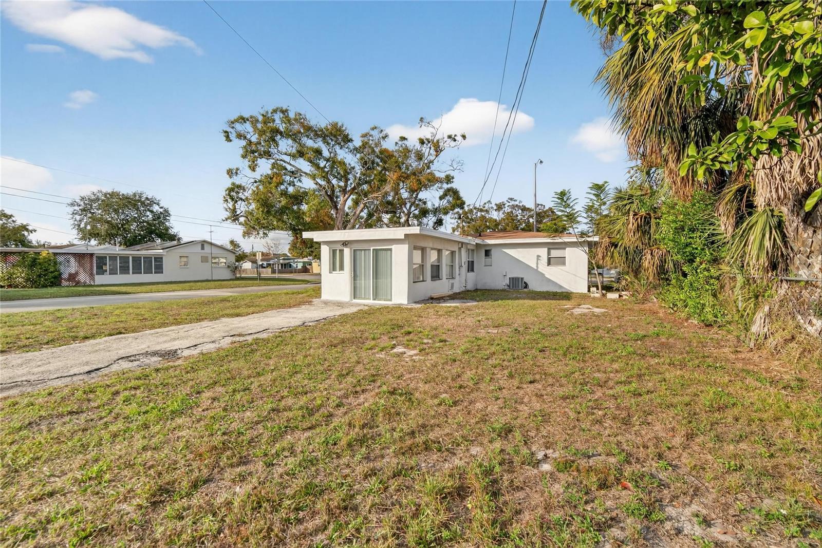 Image 33 of 43 For 2350 38th Avenue N