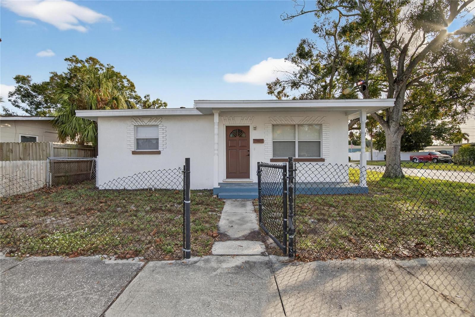 Image 36 of 43 For 2350 38th Avenue N