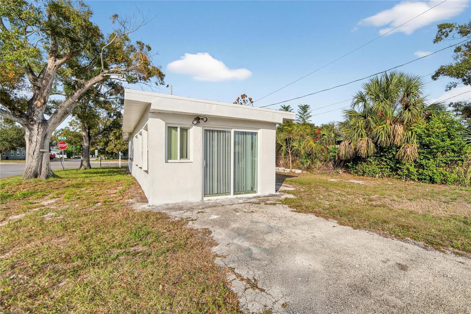 Image 37 of 43 For 2350 38th Avenue N