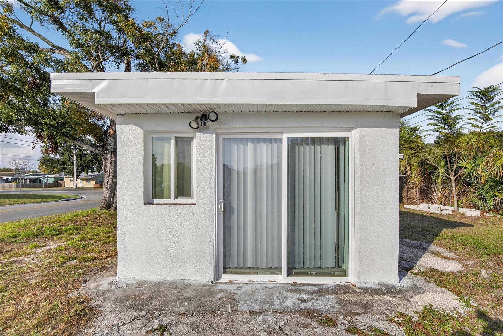 Image 38 of 43 For 2350 38th Avenue N