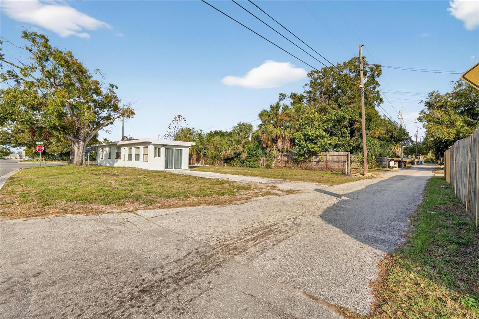 Image 42 of 43 For 2350 38th Avenue N