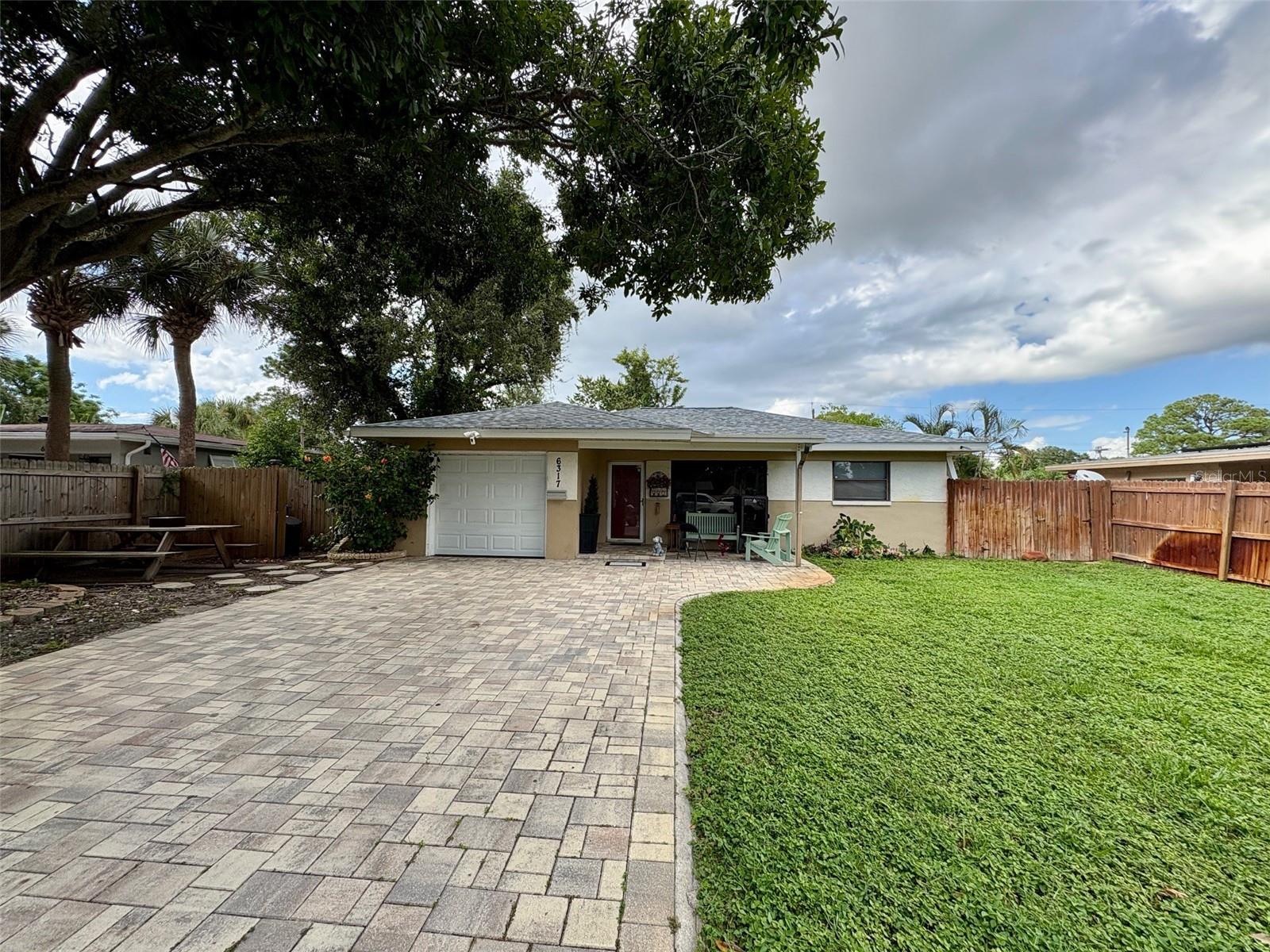 Details for 6317 18th Avenue N, ST PETERSBURG, FL 33710