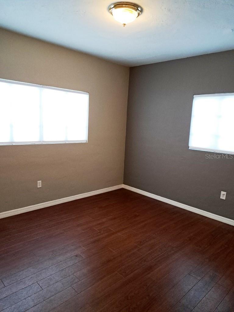 Image 10 of 13 For 533 45th Street N