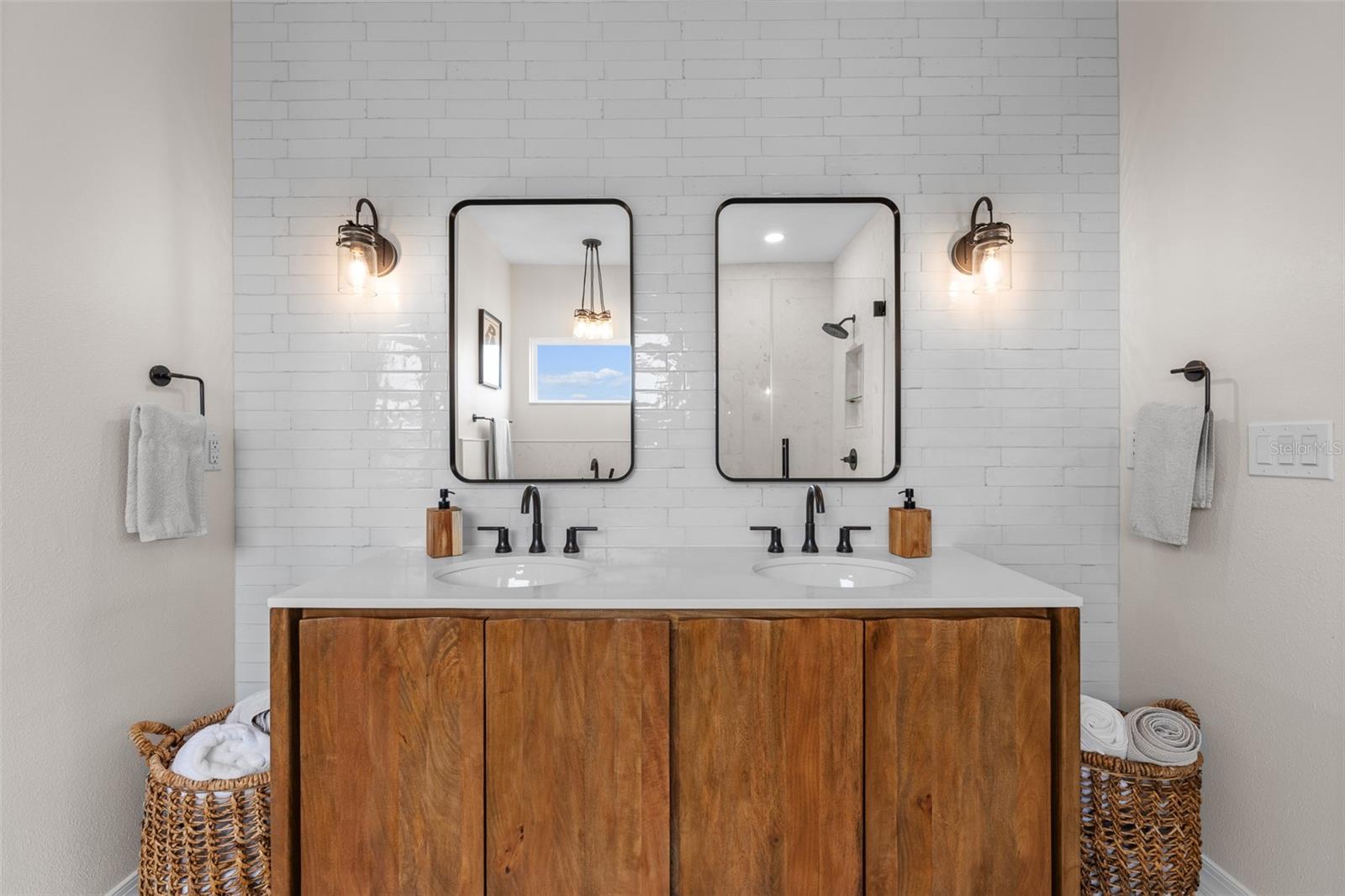 Image 57 of 79 For 4515 Rolling Green Drive