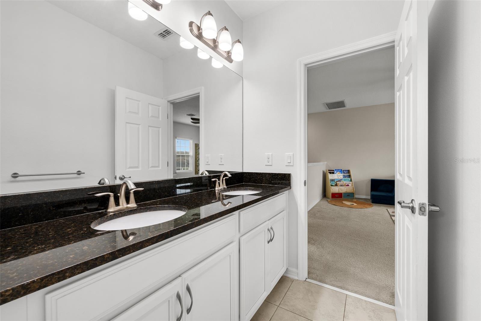 Image 60 of 79 For 4515 Rolling Green Drive