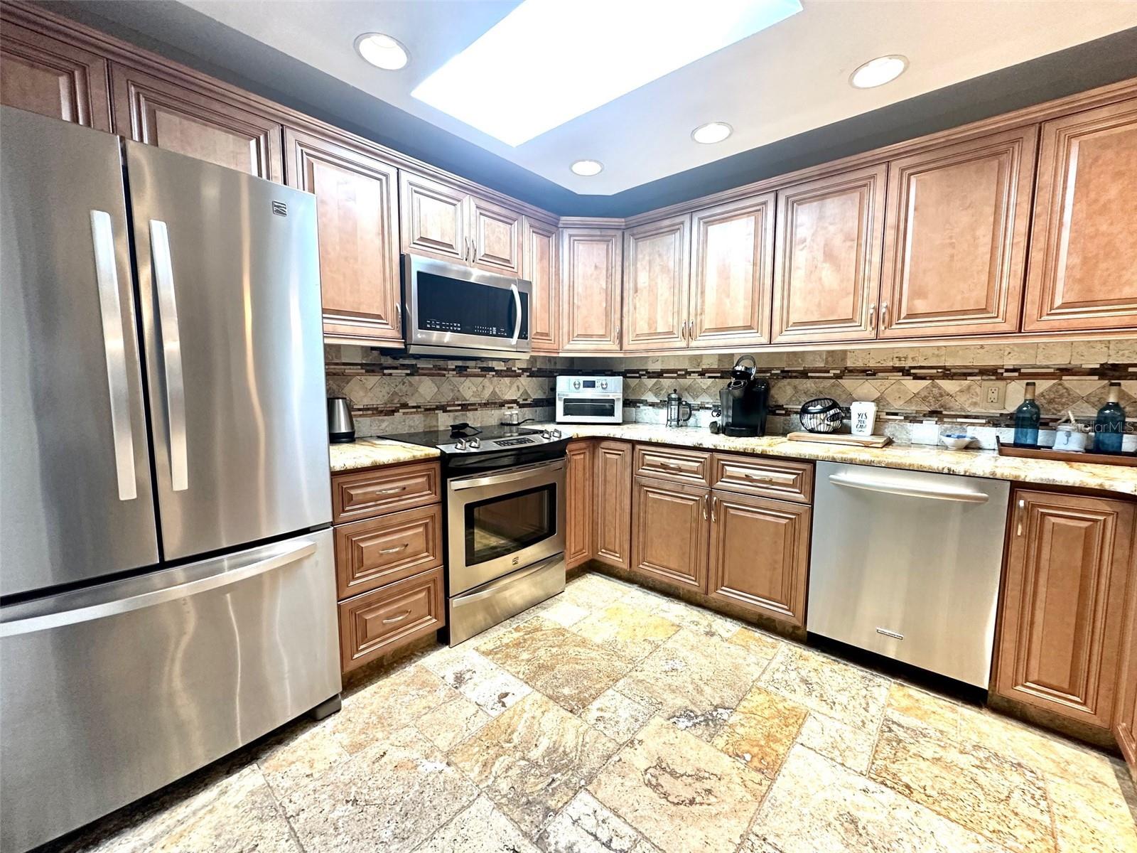 Image 5 of 34 For 14622 Pinecrest Drive