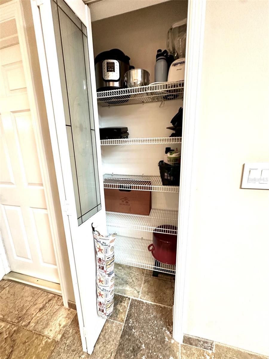 Image 8 of 34 For 14622 Pinecrest Drive