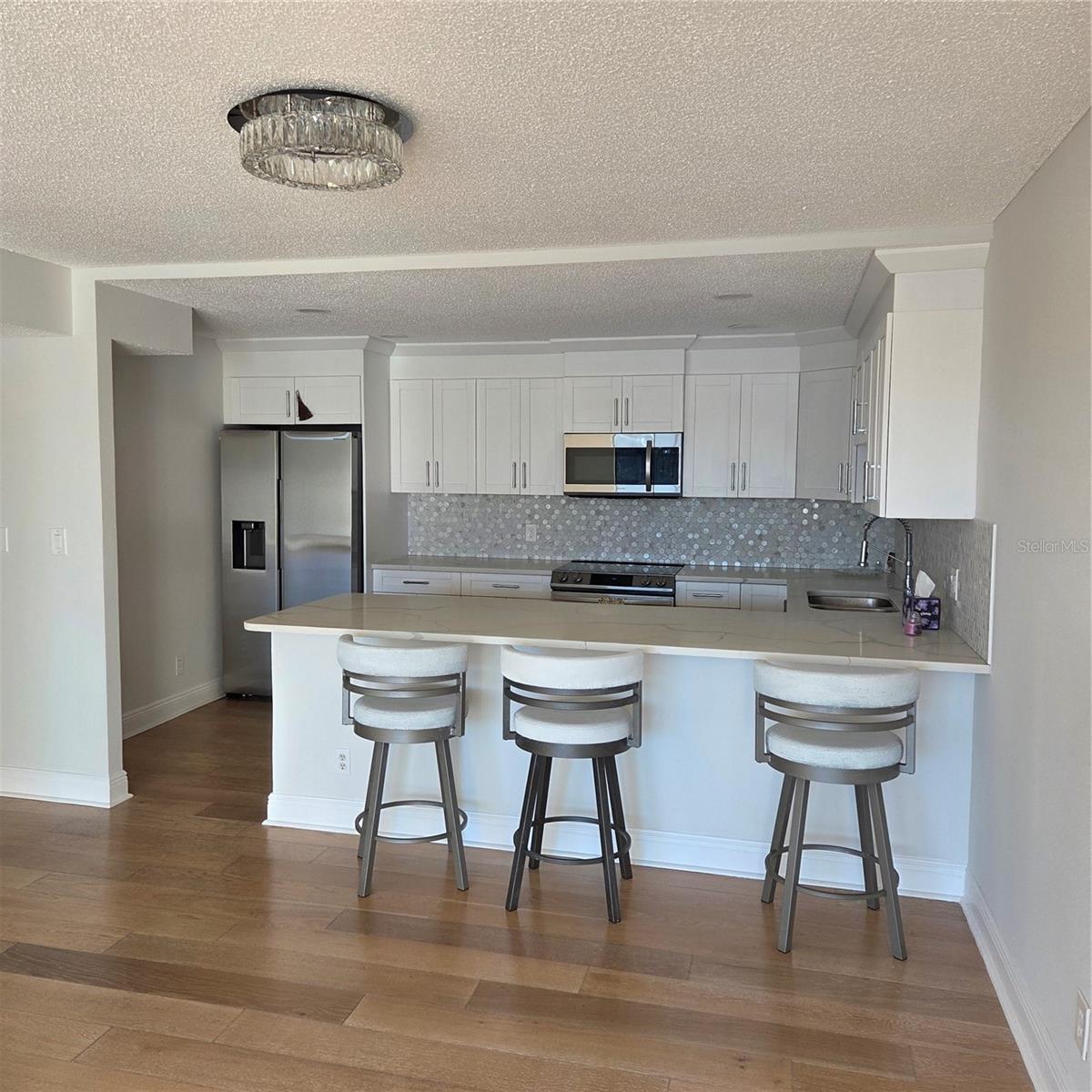 Image 15 of 33 For 100 Oakmont Lane 305