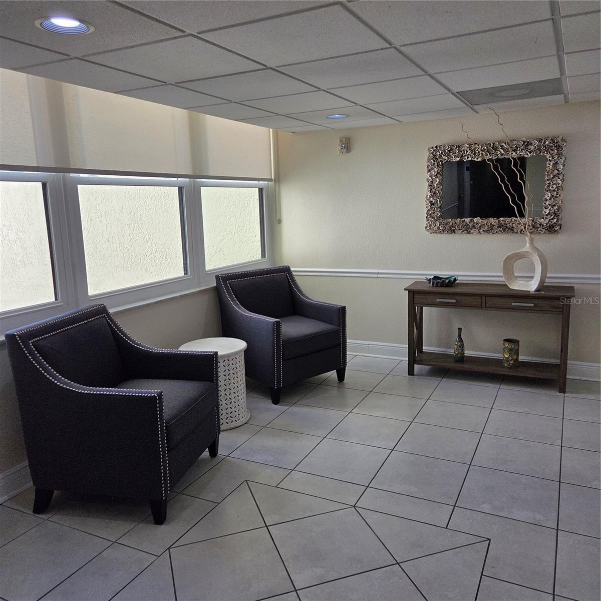 Image 28 of 33 For 100 Oakmont Lane 305