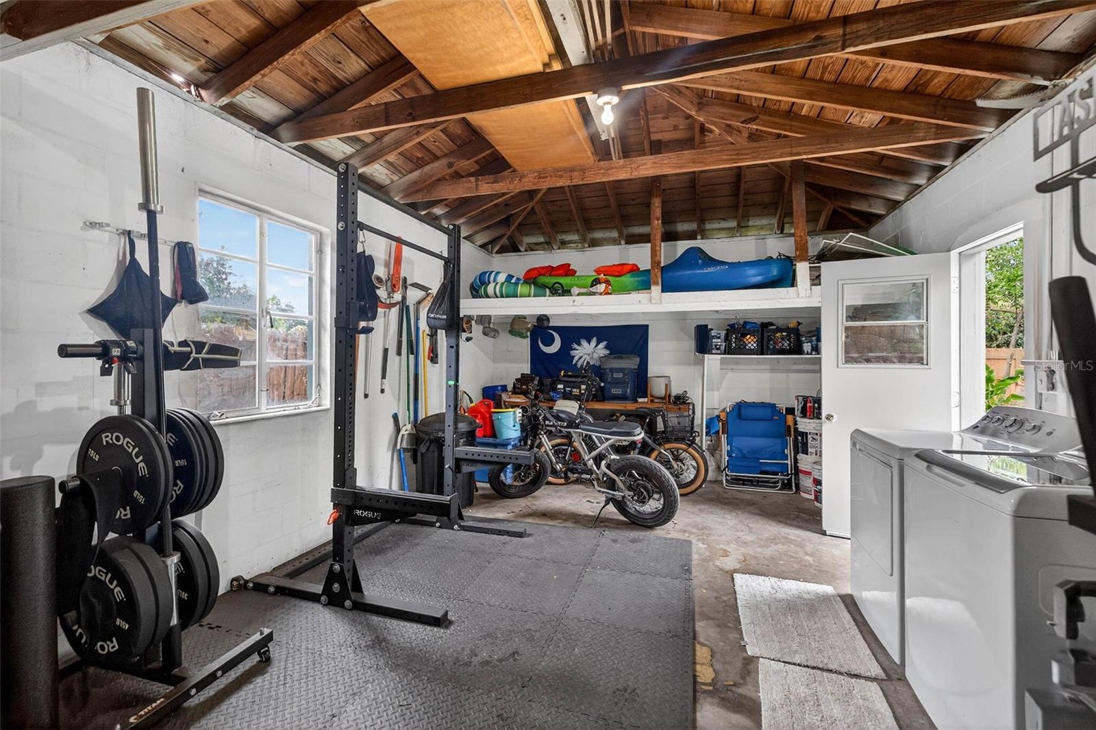 Image 16 of 21 For 1021 35th Avenue N