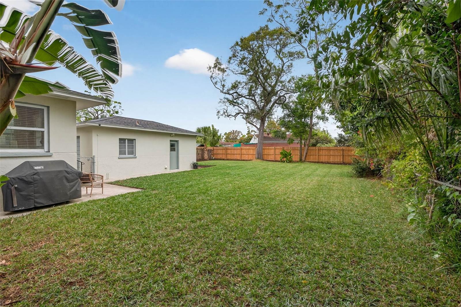 Image 18 of 21 For 1021 35th Avenue N