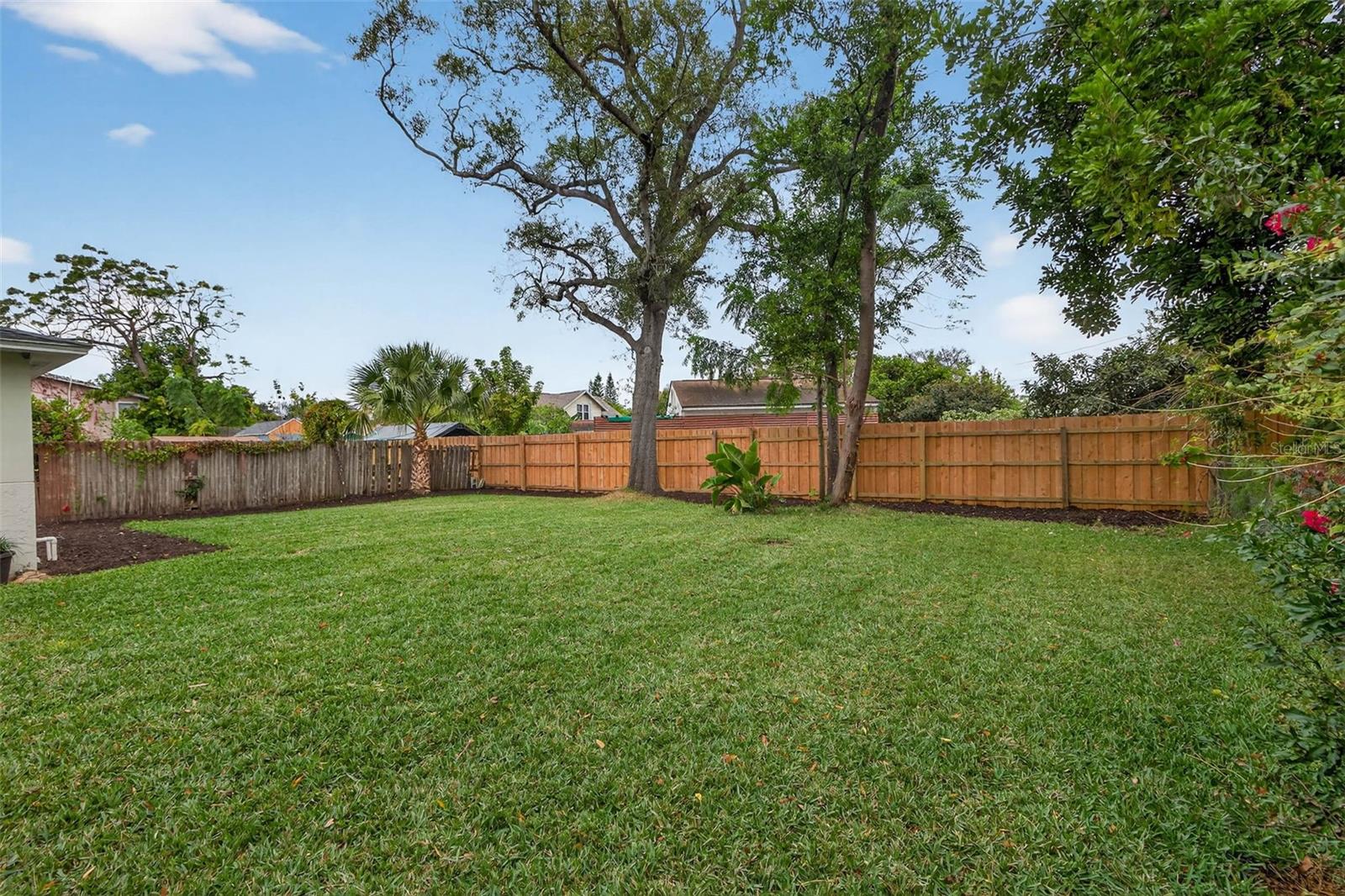 Image 21 of 21 For 1021 35th Avenue N