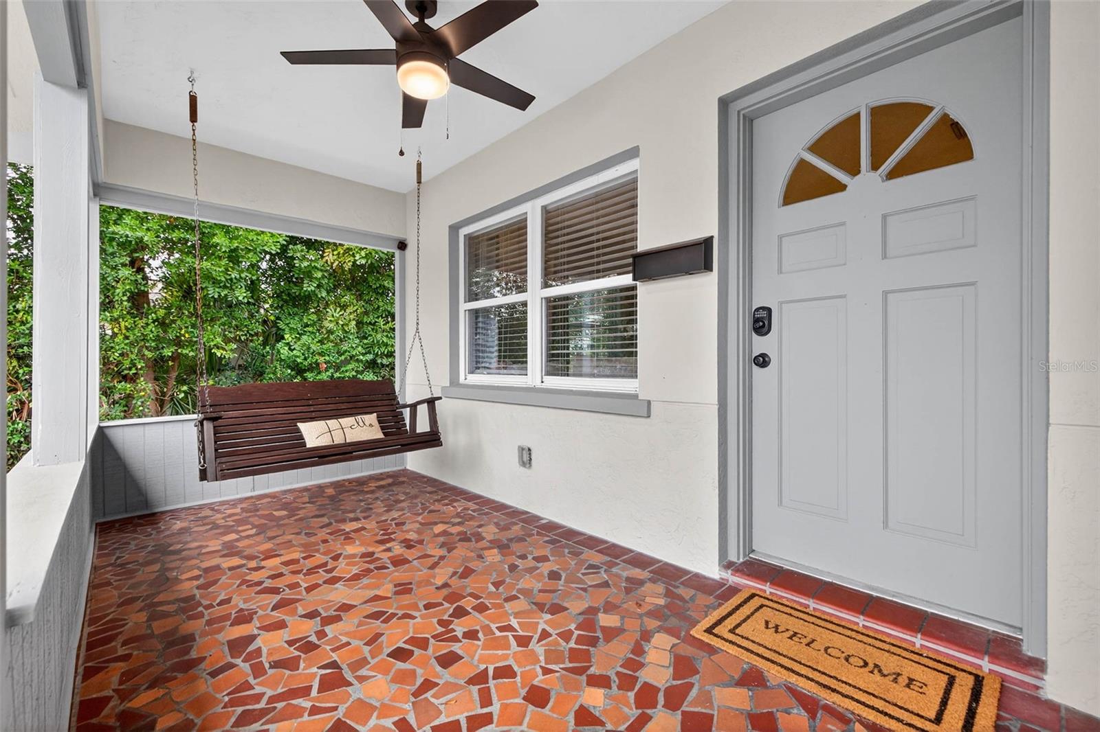 Image 3 of 21 For 1021 35th Avenue N