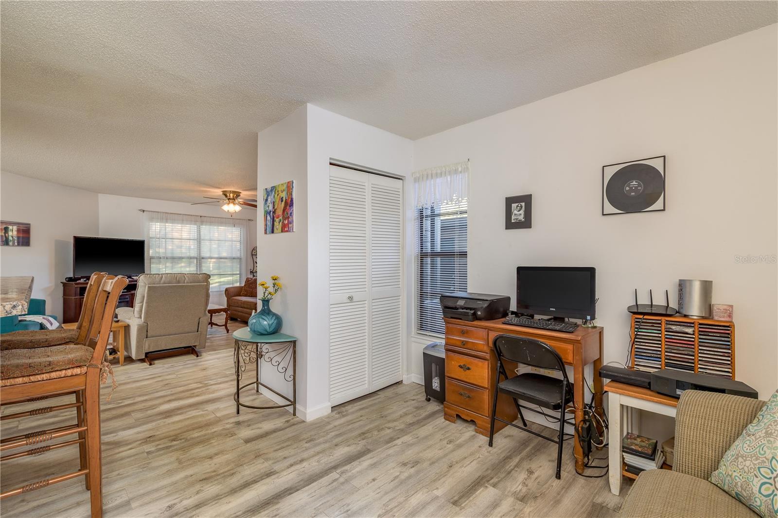 Image 17 of 25 For 1901 Lennox Road E 1901