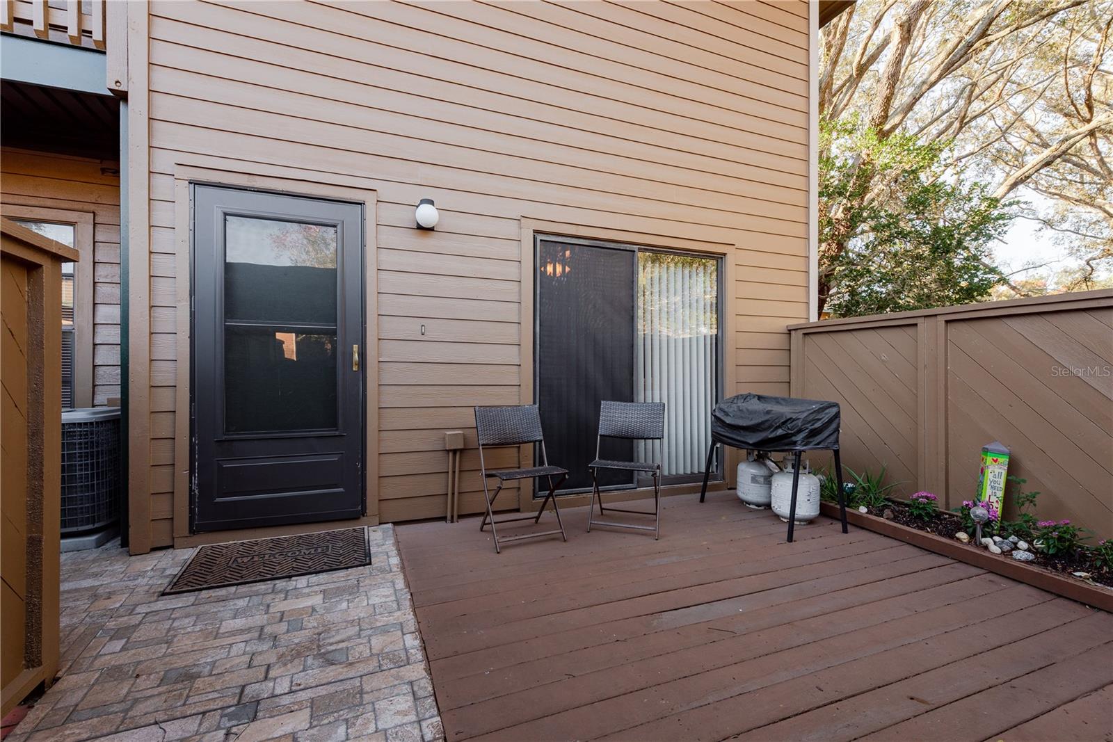 Image 20 of 25 For 1901 Lennox Road E 1901