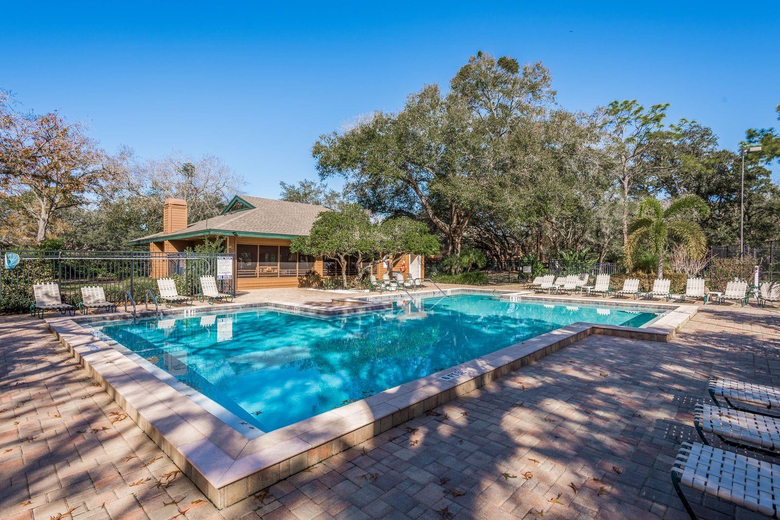 Image 23 of 25 For 1901 Lennox Road E 1901