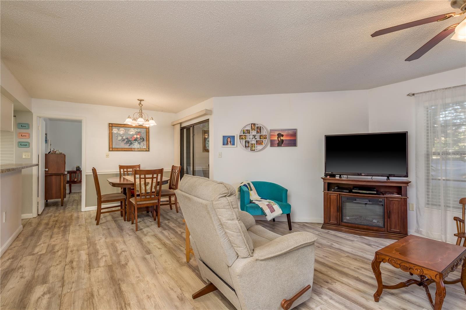 Image 3 of 25 For 1901 Lennox Road E 1901