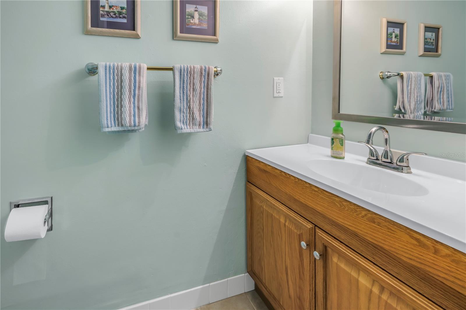 Image 22 of 51 For 3710 41st Way S D