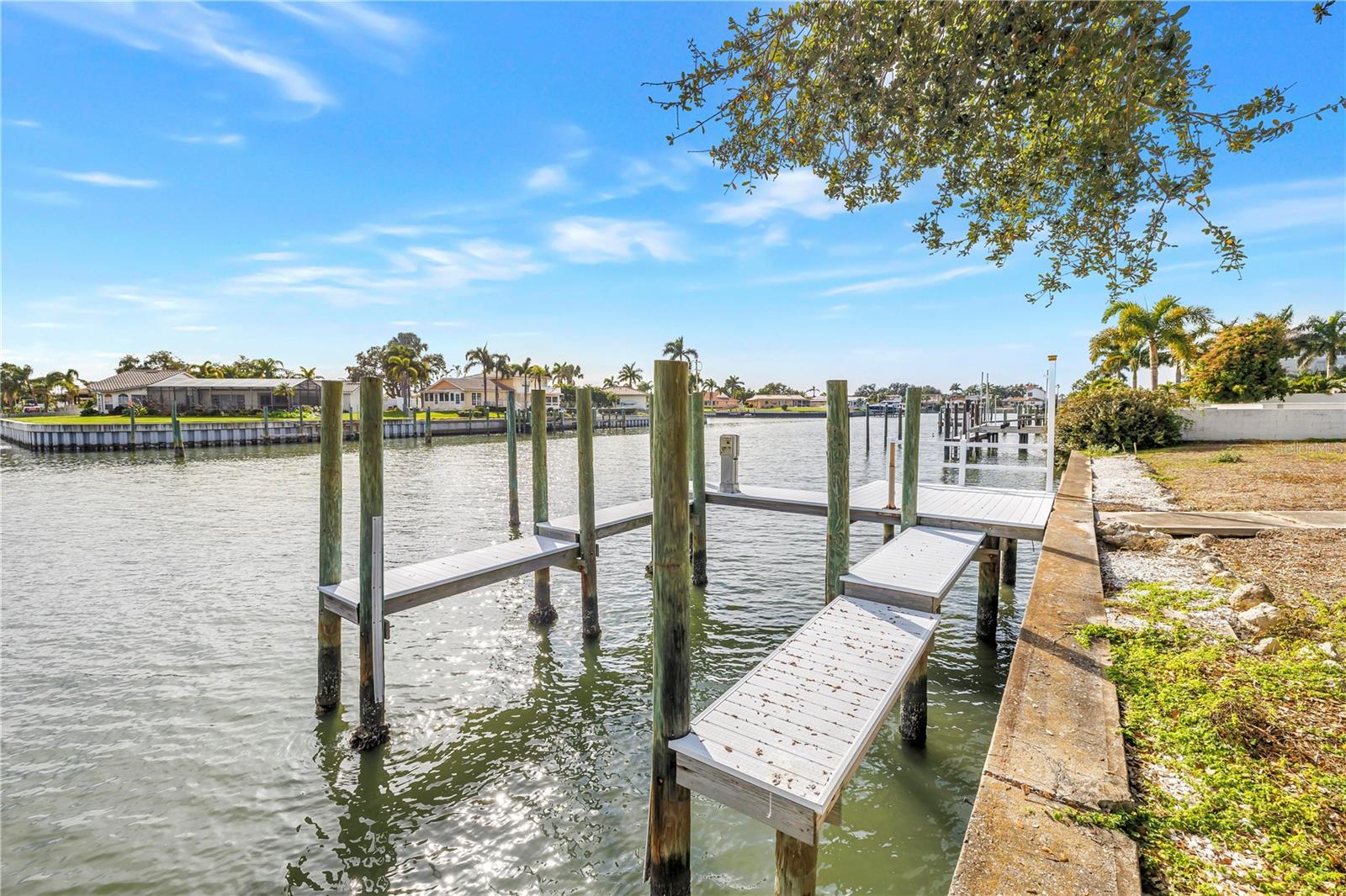 Image 13 of 27 For 4114 42nd Avenue S