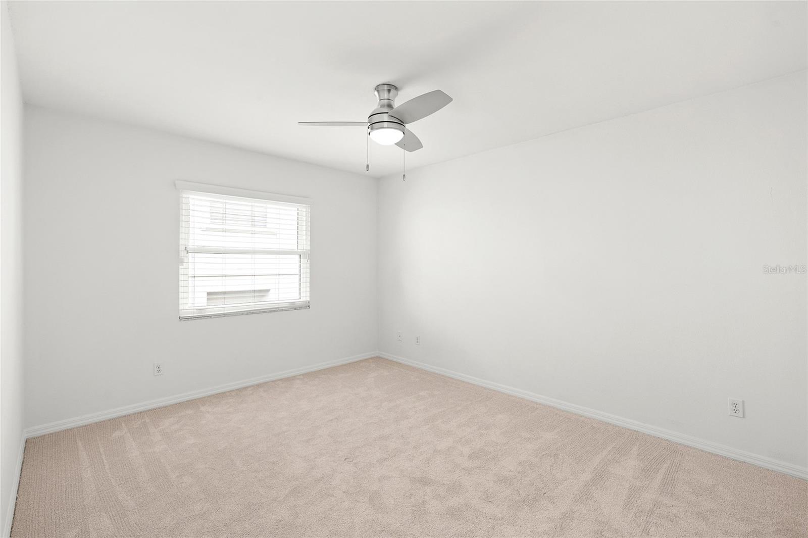 Image 25 of 46 For 4404 Azeele Street