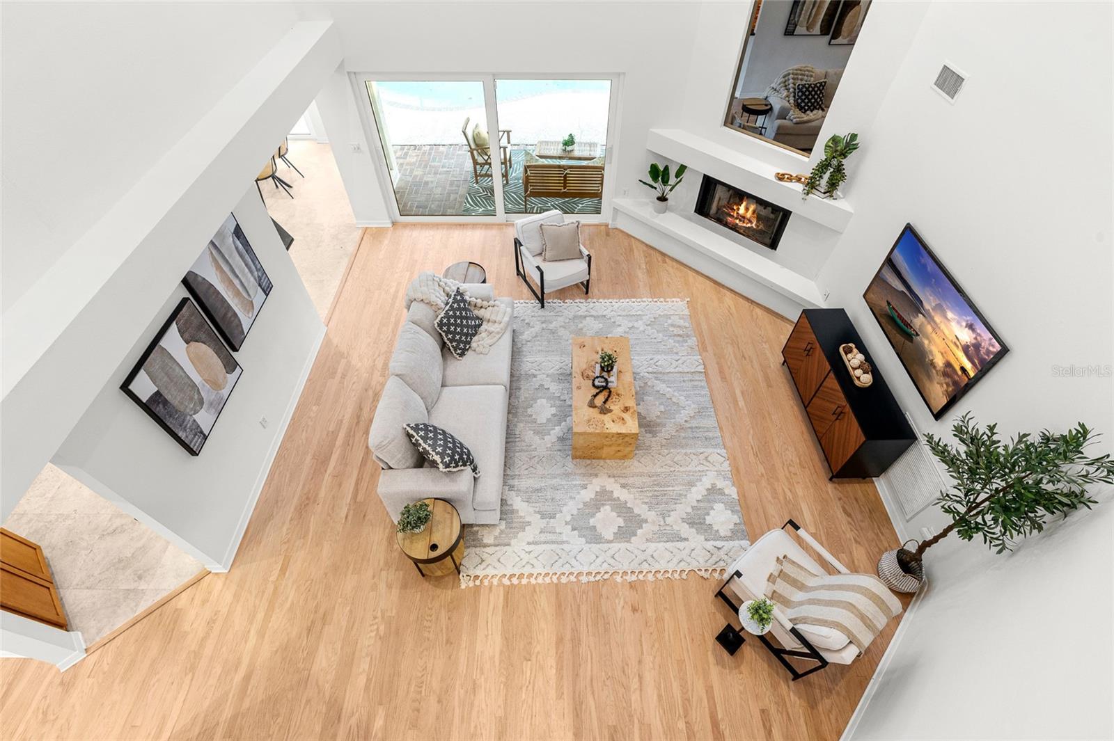 Image 33 of 46 For 4404 Azeele Street