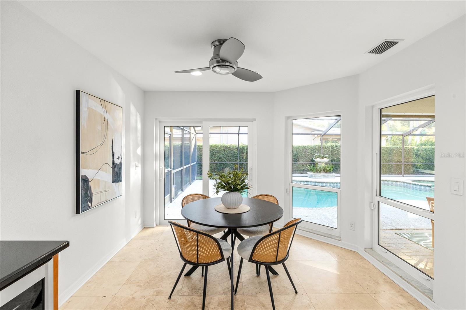 Image 5 of 46 For 4404 Azeele Street