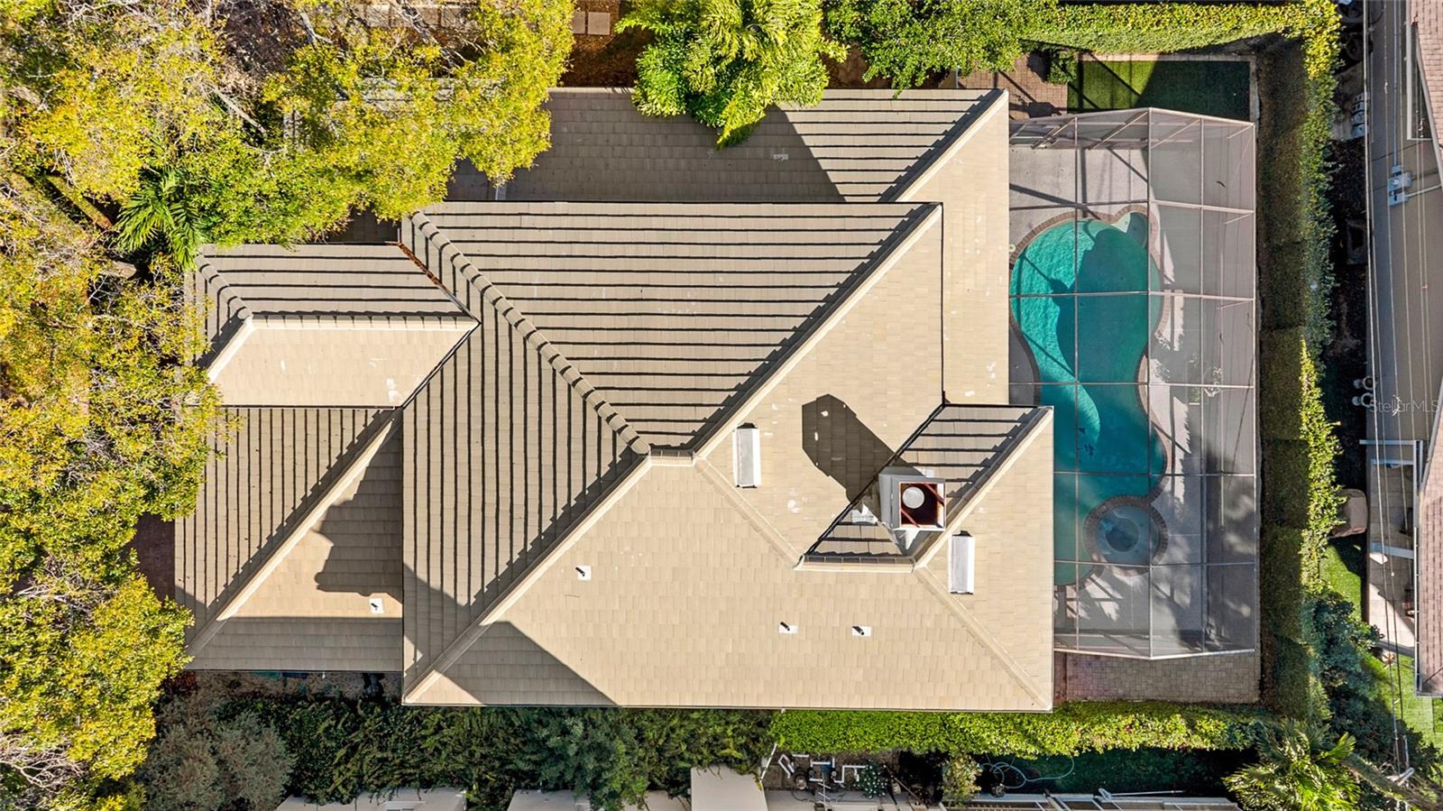 Image 7 of 46 For 4404 Azeele Street