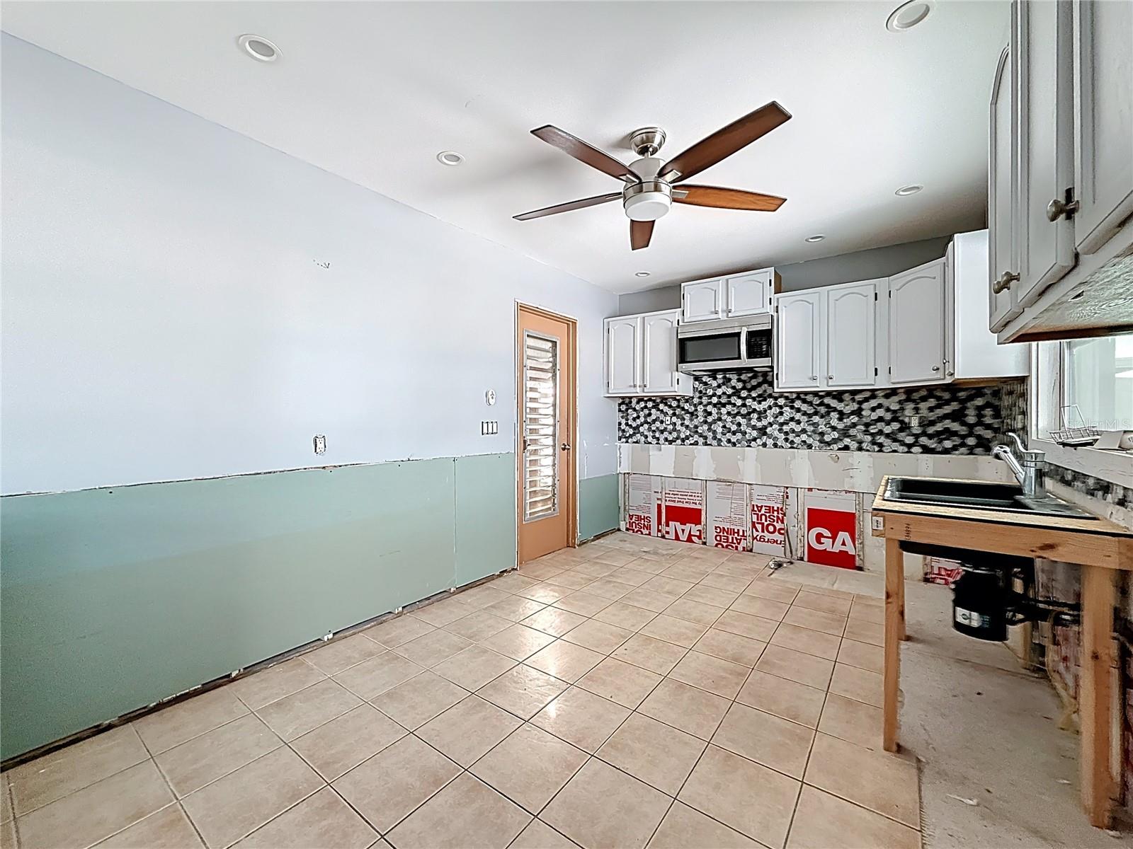 Image 21 of 46 For 4869 Shell Stream Boulevard