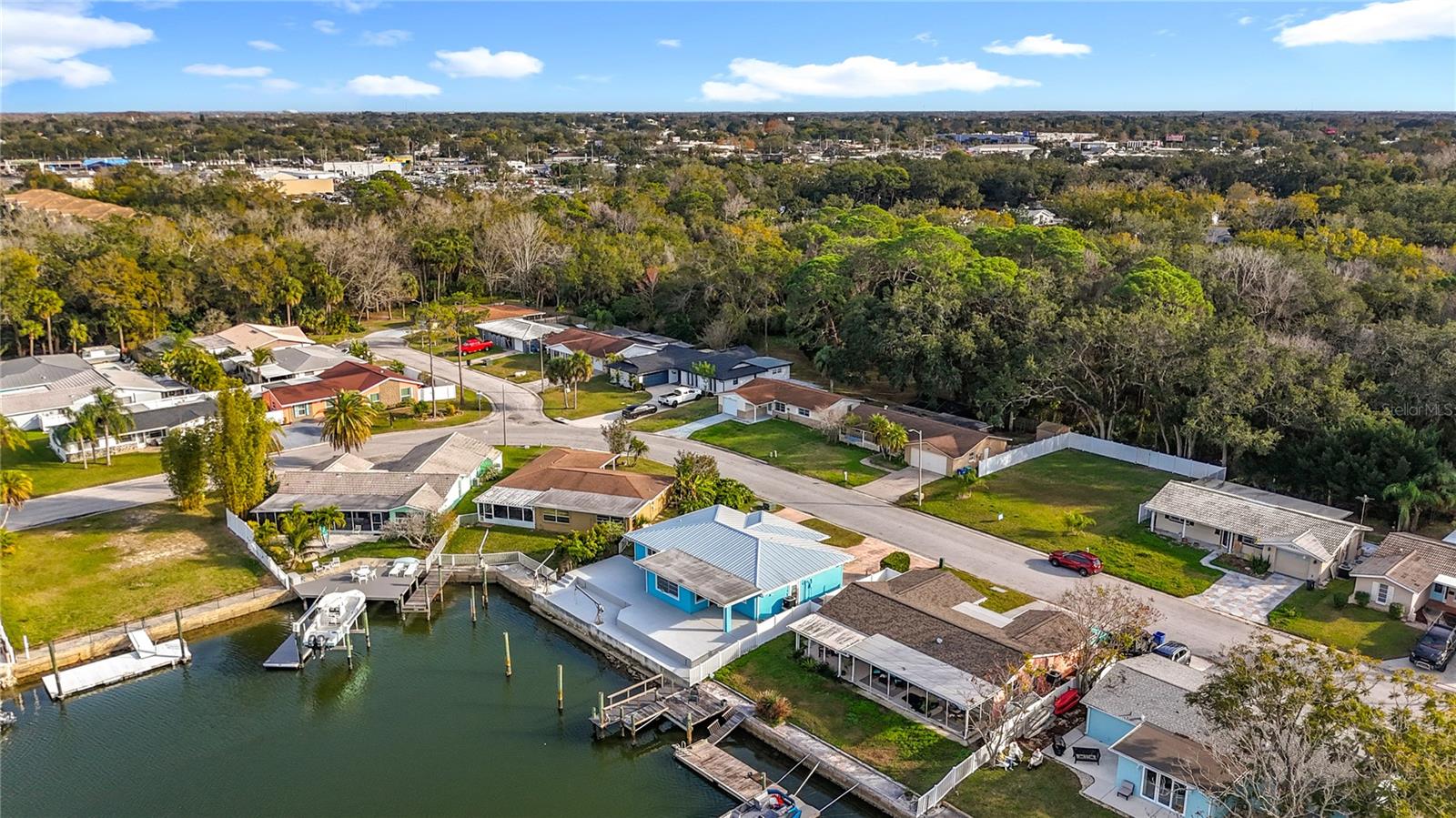 Image 6 of 46 For 4869 Shell Stream Boulevard