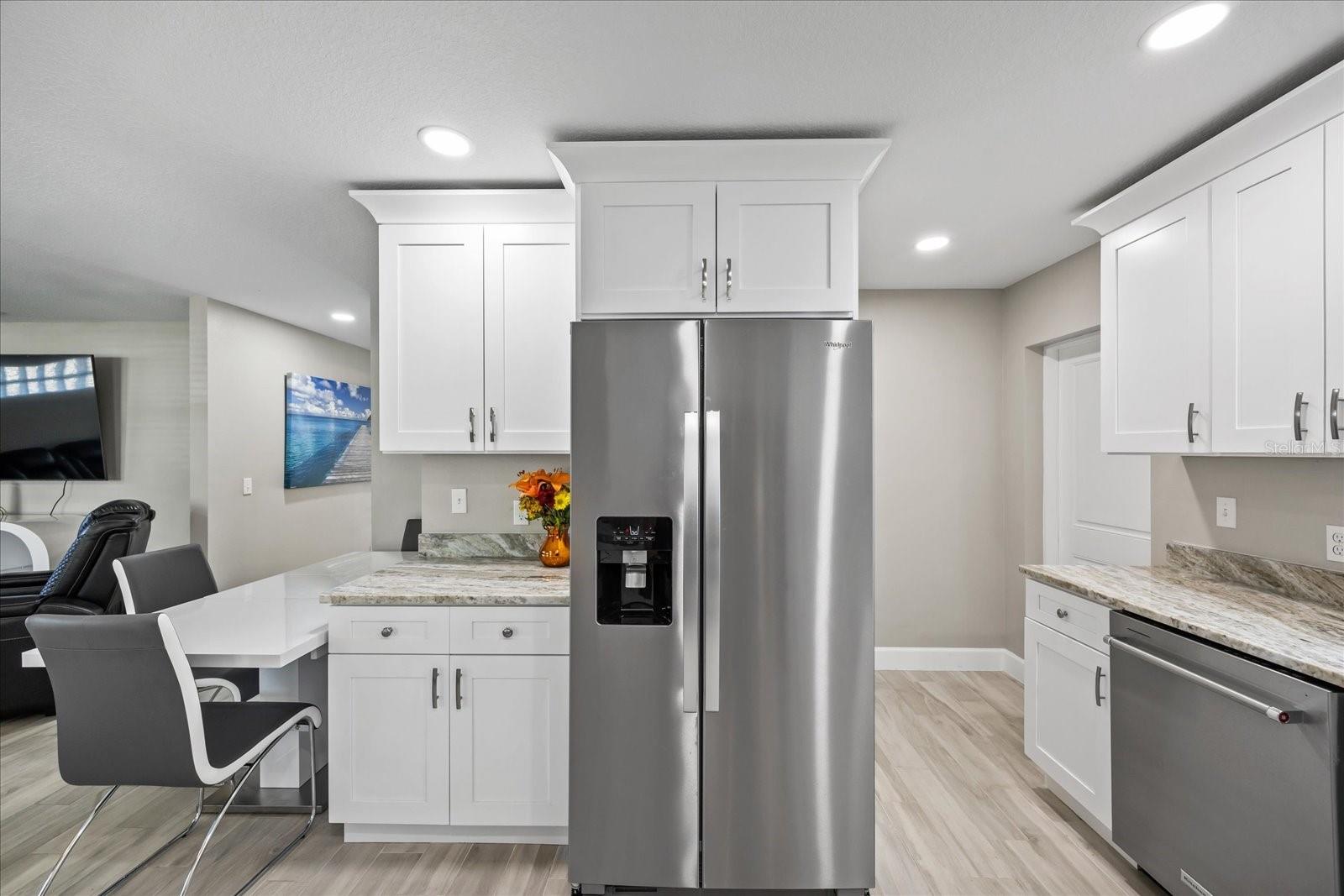 Image 10 of 41 For 1227 Sedeeva Circle S