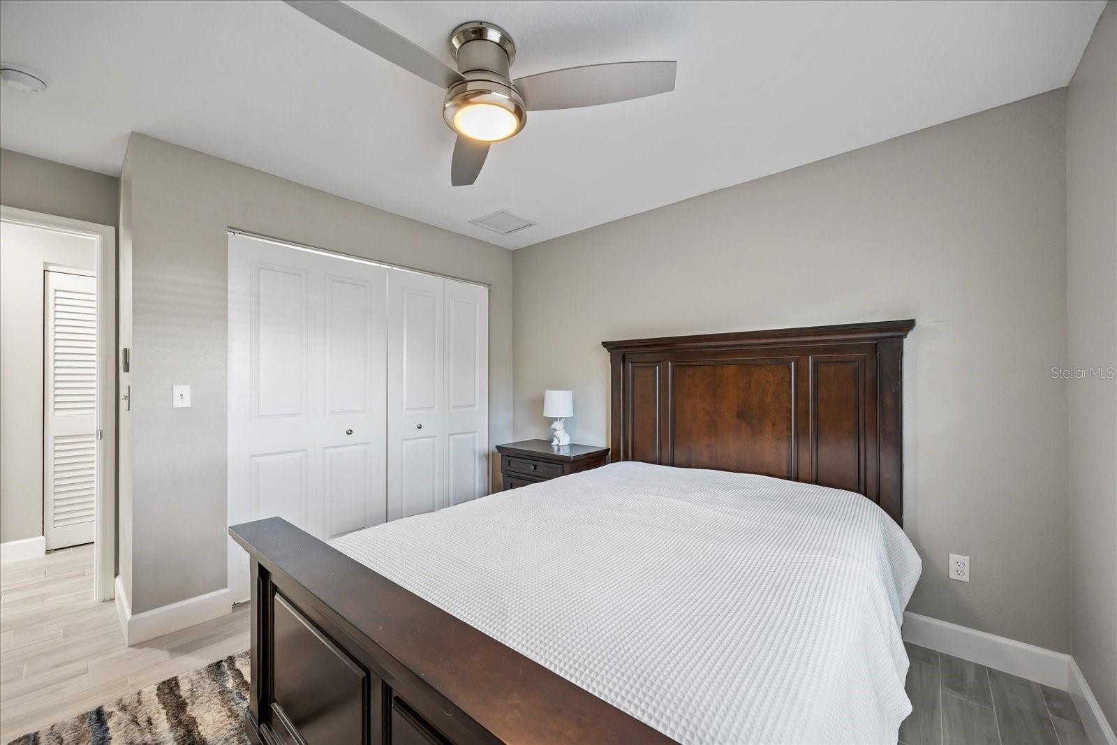 Image 11 of 41 For 1227 Sedeeva Circle S