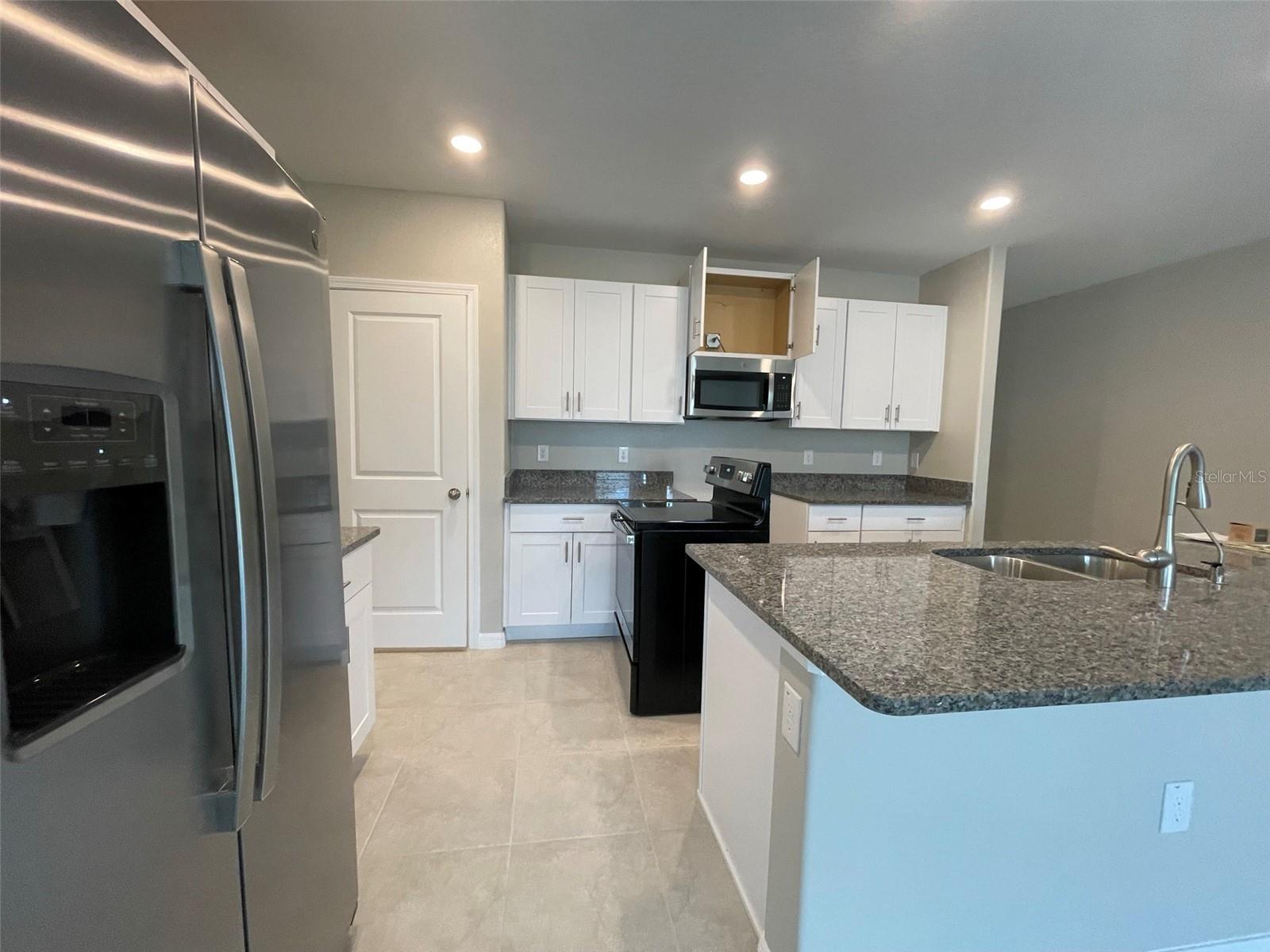 Image 10 of 21 For 31796 Sun Kettle Loop